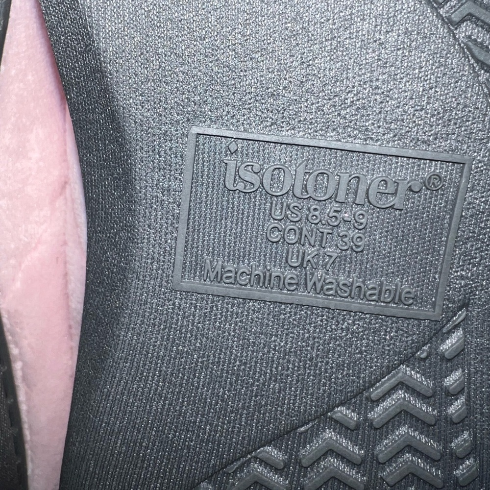 Isotoner Signature Micro Terry Sport Hoodback Indoor/Outdoor Slippers 8-8.5 NWT - Picture 5 of 6
